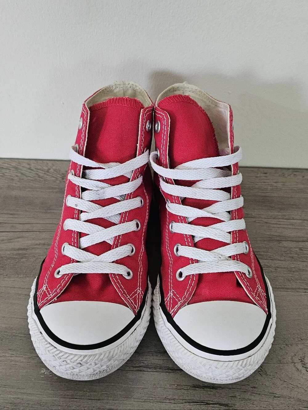 Converse Kids Red High-Top Sneakers Boy Girl Size 3.5